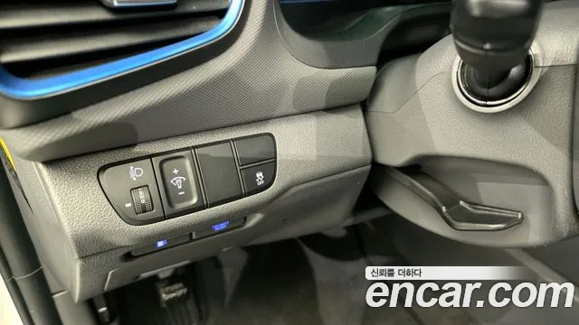Hyundai Ioniq 2018 — фото 15