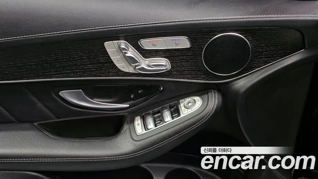 Mercedes-Benz GLC-Class 2023 — фото 18