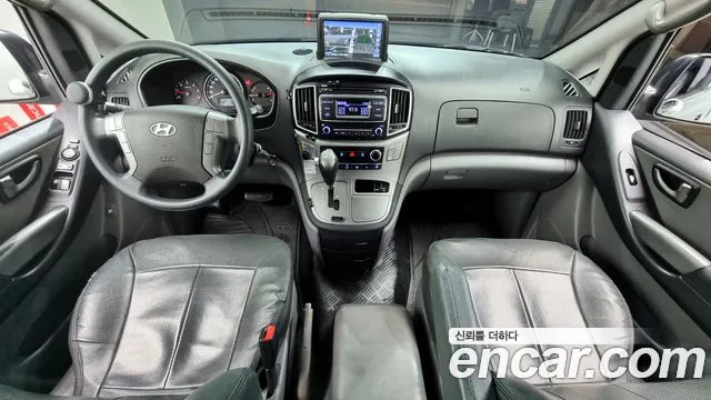 Hyundai Starex 2017 — фото 7