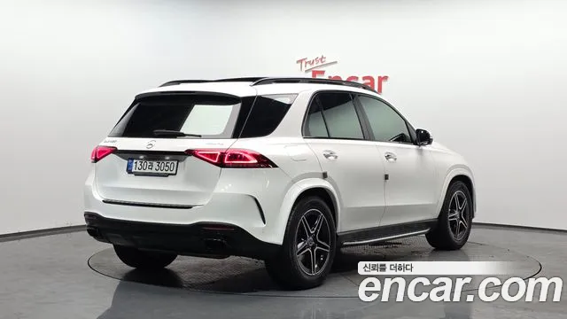 Mercedes-Benz GLE-Class 2021 — фото 1