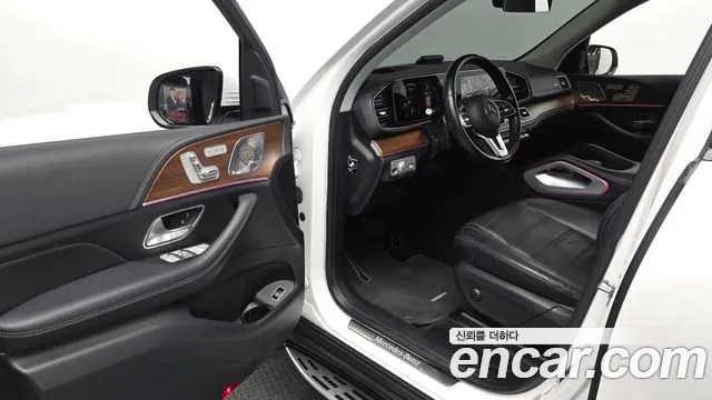 Mercedes-Benz GLE-Class 2021 — фото 10