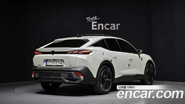 Peugeot 408 2023 — фото 2