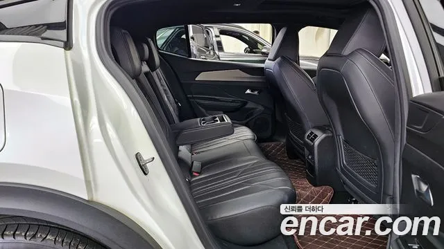Peugeot 408 2023 — фото 12