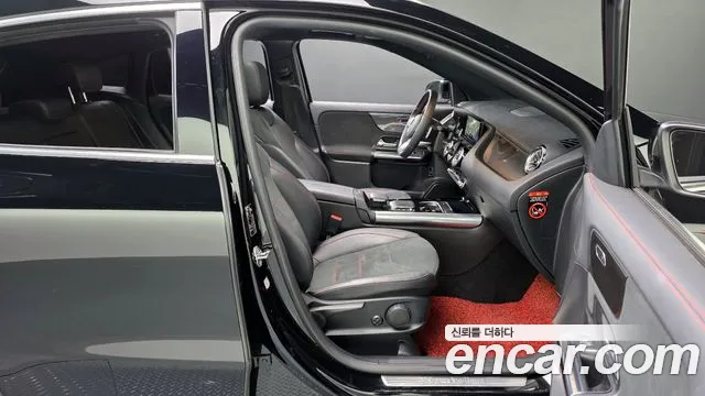 Mercedes-Benz GLA-Class 2022 — фото 10