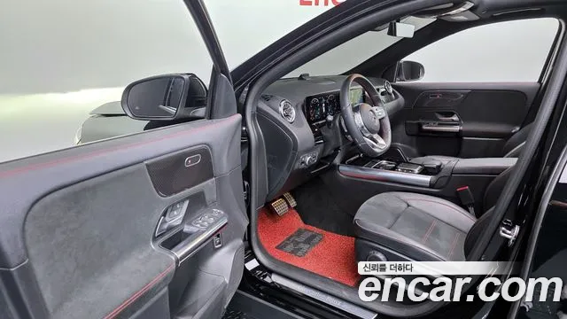 Mercedes-Benz GLA-Class 2022 — фото 11