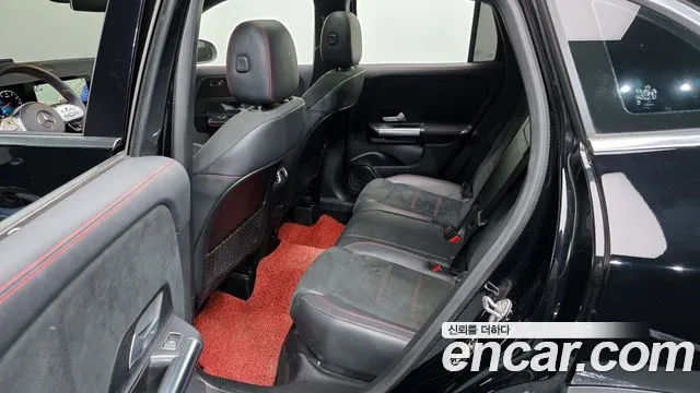 Mercedes-Benz GLA-Class 2022 — фото 12