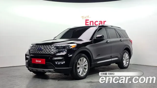 Ford Explorer 2022 — фото 1