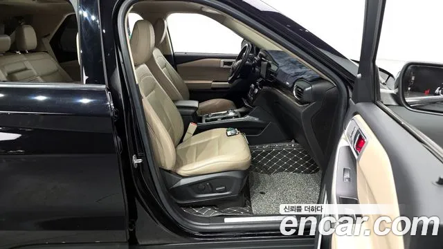 Ford Explorer 2022 — фото 11
