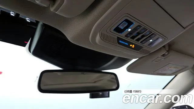 Ford Explorer 2022 — фото 18
