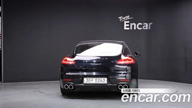 Porsche Panamera 2016 — фото 4