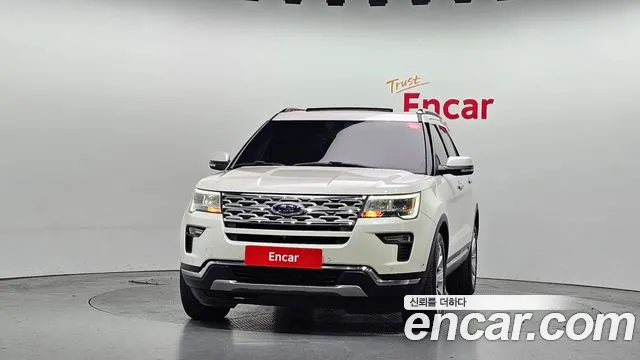 Ford Explorer 2019 — фото 3