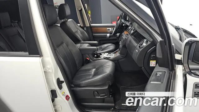 Land Rover Discovery 2016 — фото 12