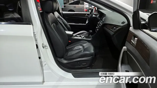 Hyundai Sonata 2019 — фото 11
