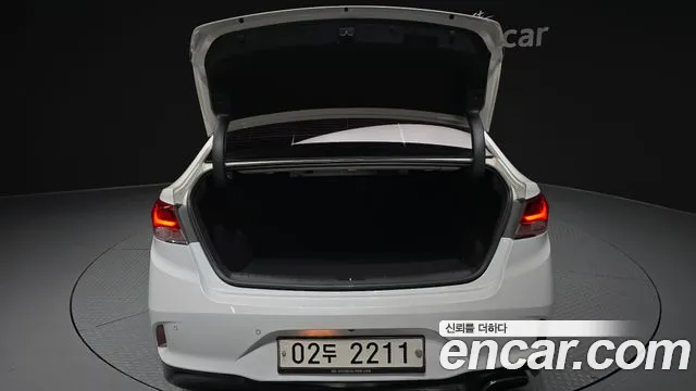 Hyundai Sonata 2019 — фото 20