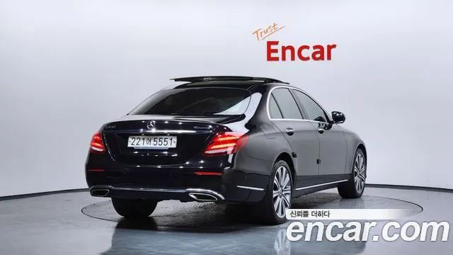 Mercedes-Benz E-Class 2020 — фото 2
