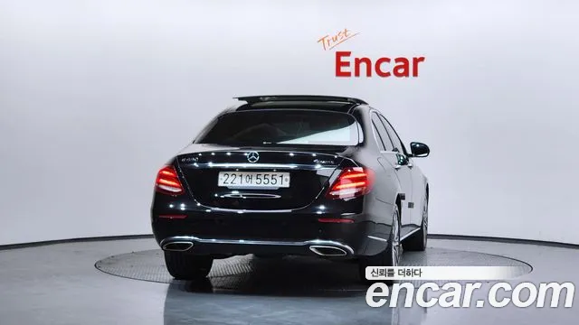 Mercedes-Benz E-Class 2020 — фото 4