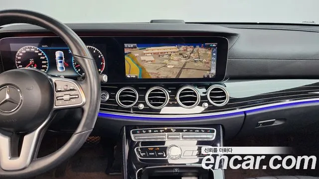 Mercedes-Benz E-Class 2020 — фото 14
