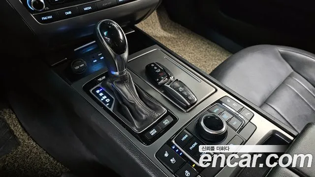 Hyundai Genesis 2015 — фото 9