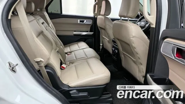 Ford Explorer 2022 — фото 12