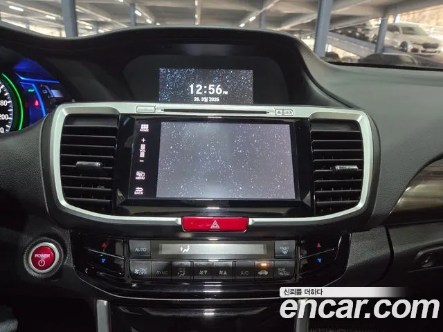 Honda Accord 2017 — фото 9