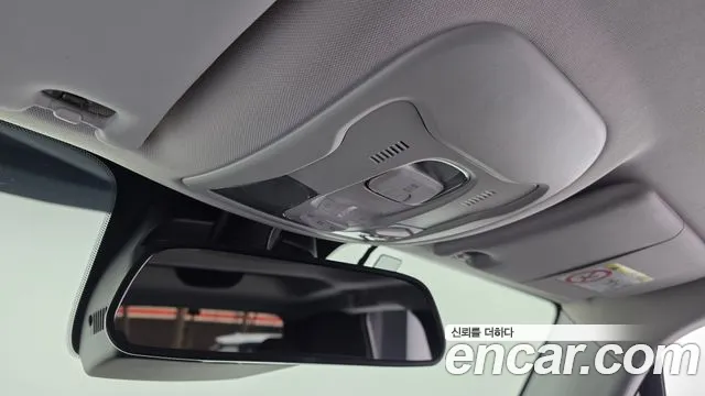 Jeep Renegade 2017 — фото 16