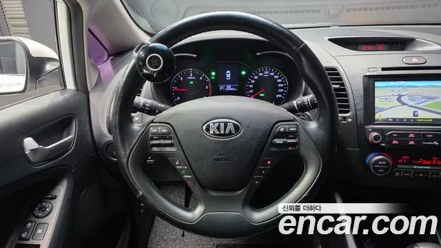 Kia K3 2015 — фото 13
