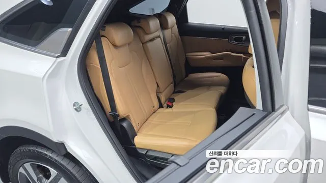 Kia Sorento 2023 — фото 12