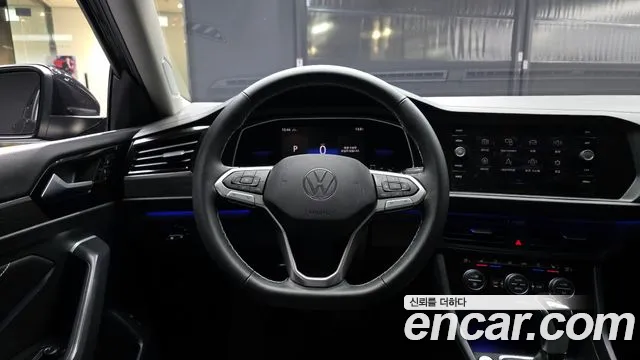 Volkswagen Jetta 2023 — фото 13