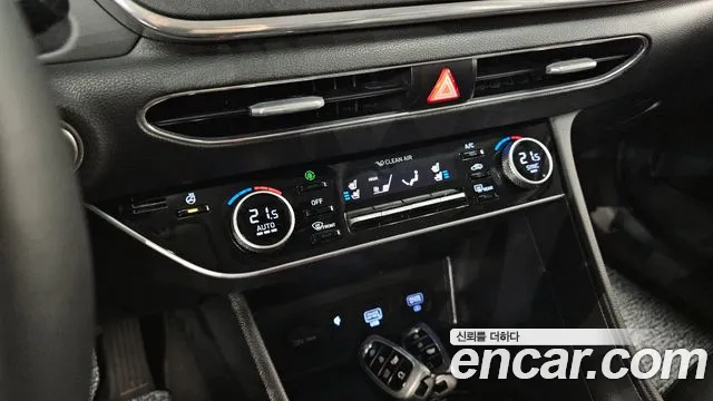 Hyundai Sonata 2020 — фото 18