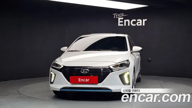 Hyundai Ioniq 2016 — фото 3
