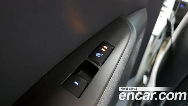Hyundai Ioniq 2016 — фото 18