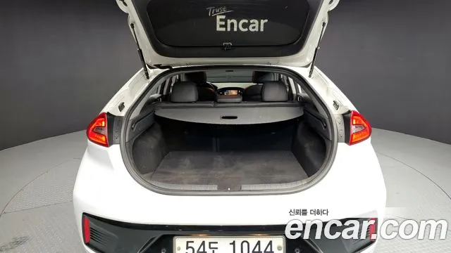 Hyundai Ioniq 2016 — фото 20