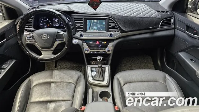 Hyundai AVANTE 2016 — фото 7