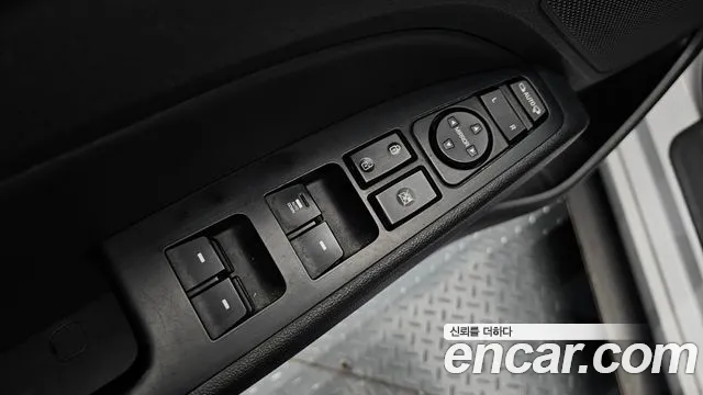 Hyundai AVANTE 2016 — фото 16