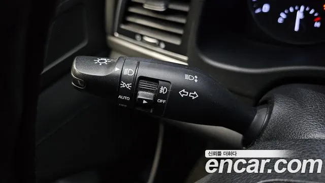 Hyundai AVANTE 2016 — фото 18
