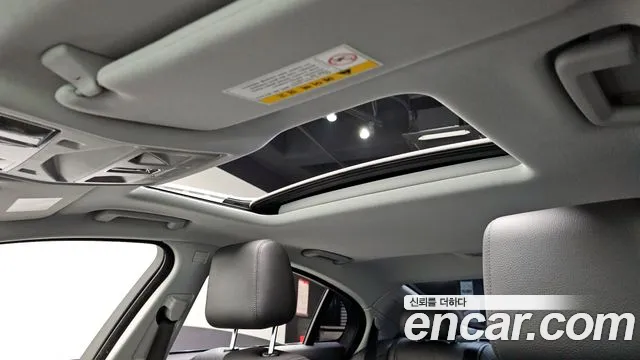 Jaguar XF 2015 — фото 18