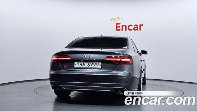 Audi S8 2015 — фото 4