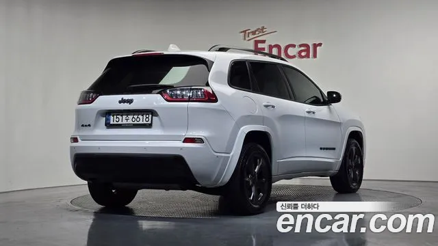 Jeep Cherokee 2021 — фото 2