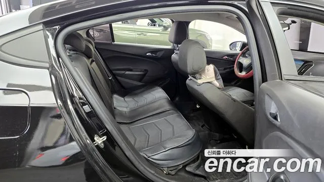 ChevroletGMDaewoo Cruze 2017 — фото 12