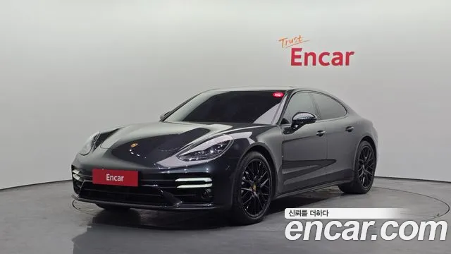 Porsche Panamera 2022 — фото 1