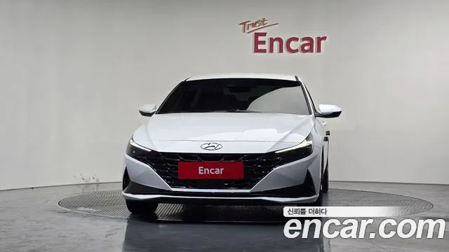 Hyundai AVANTE 2023 — фото 3