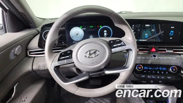 Hyundai AVANTE 2023 — фото 13