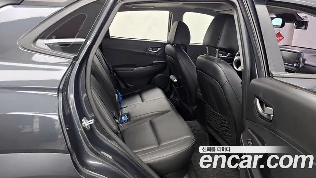 Hyundai Kona 2018 — фото 12