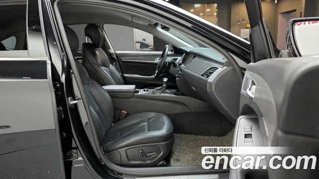 Hyundai Genesis 2016 — фото 10