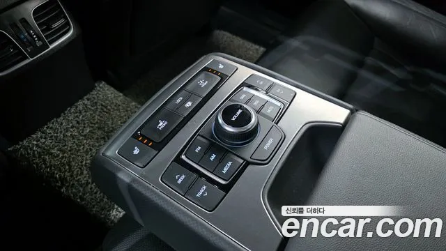 Hyundai Genesis 2016 — фото 17
