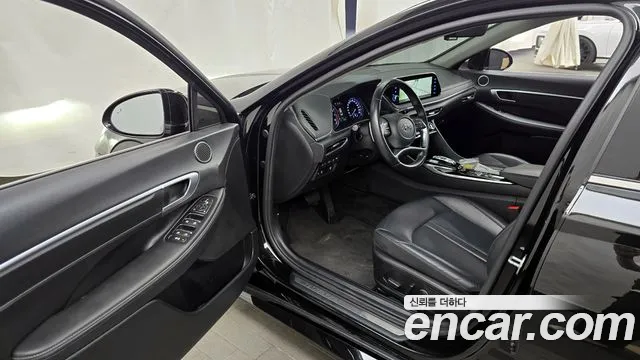 Hyundai Sonata 2022 — фото 10