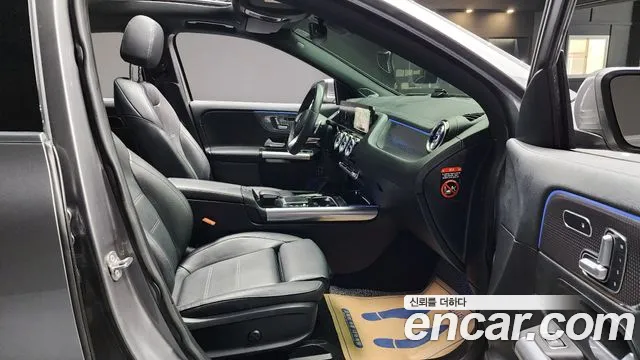 Mercedes-Benz EQA 2023 — фото 10