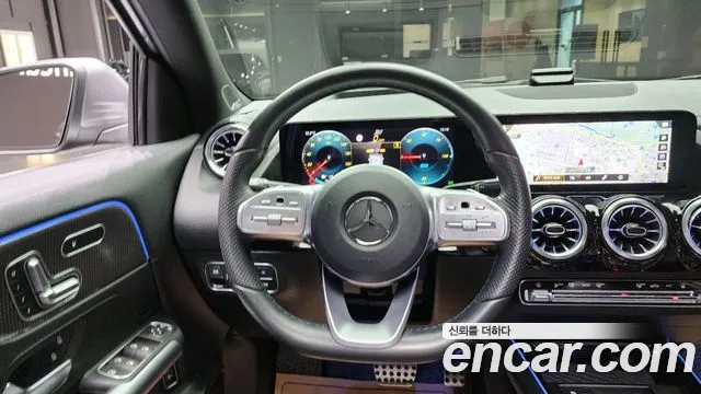 Mercedes-Benz EQA 2023 — фото 14