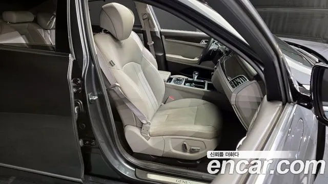 Genesis G80 2018 — фото 12