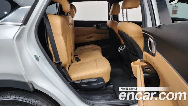 Kia Sorento 2022 — фото 12